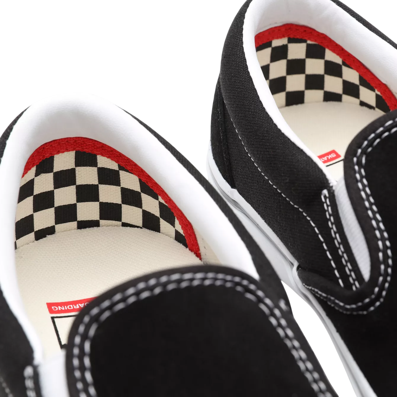 SKATE SLIP-ON BLACK WHITE