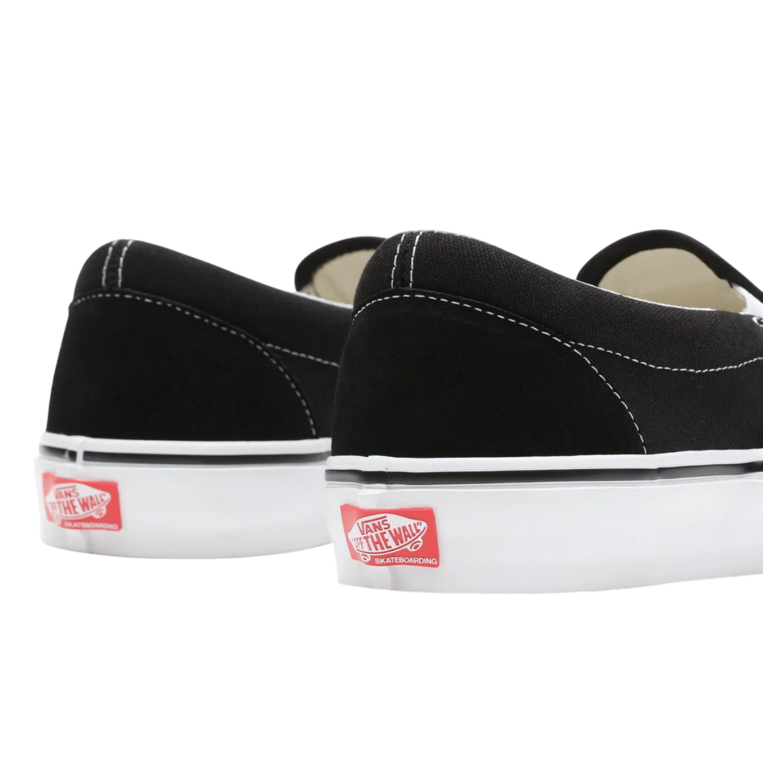 SKATE SLIP-ON BLACK WHITE