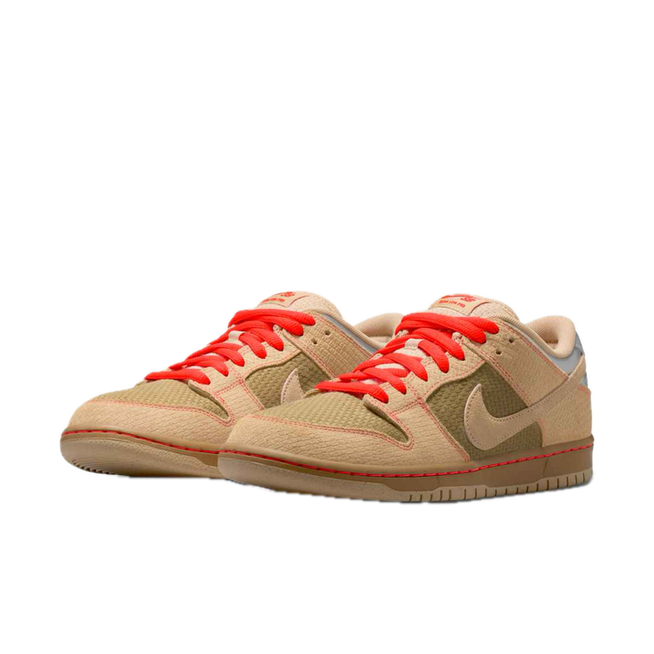 DUNK SB LOW "SOM TOM" SKATESHOES SNEAKER SIDE ANGLE