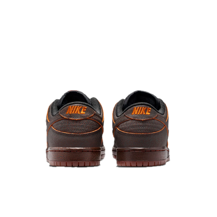 DUNK SB LOW "KRAMPUS"