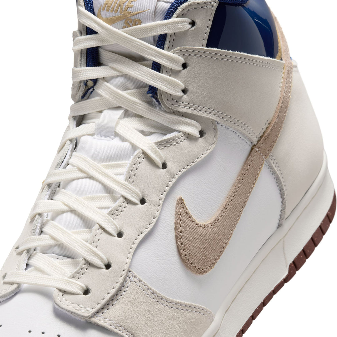 NIKE SB DUNK HIGH PRO "BEYOND"