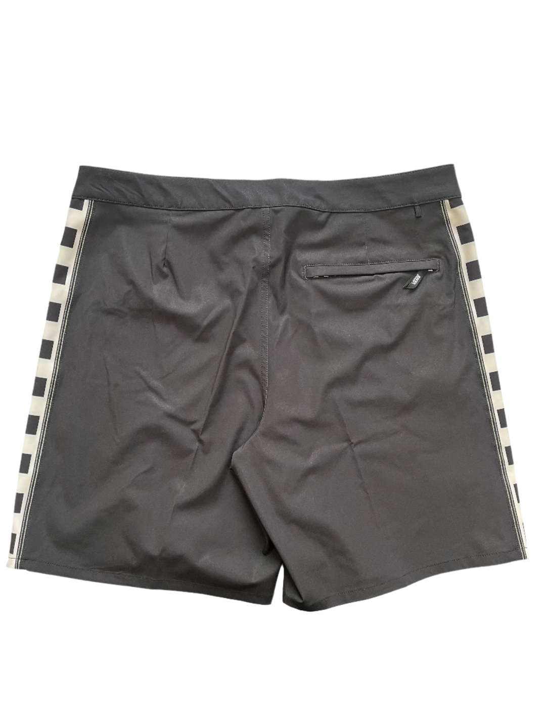 DAILY SIDELINE BOARD SHORT BLACK WHITE