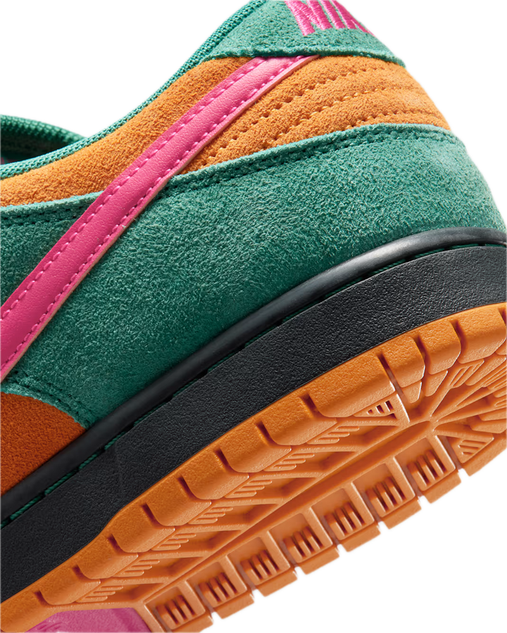 DUNK SB LOW GREEN NOISE WATERMELON