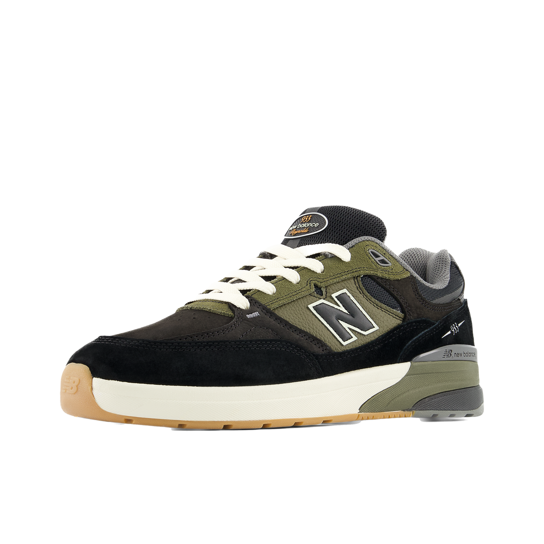 NM 933BST