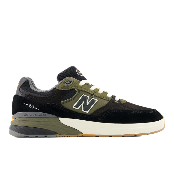 NM 933BST
