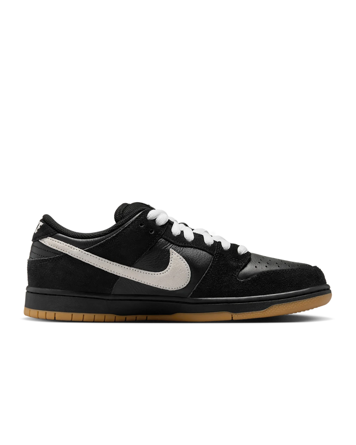 DUNK SB LOW PRO BLACK WHITE GUM