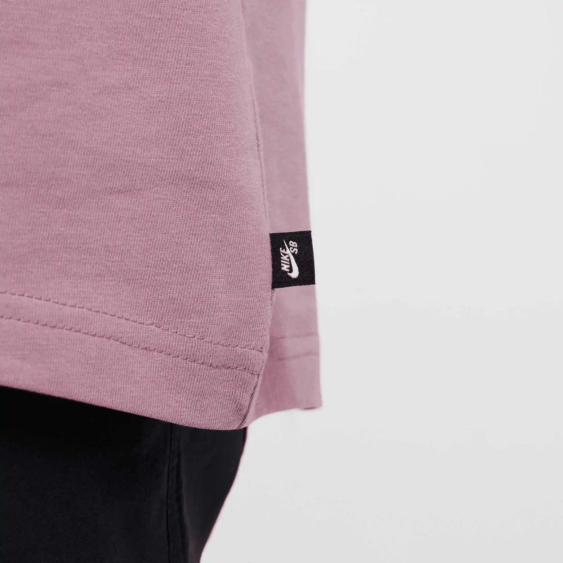 LOGO TEE PLUM DUST