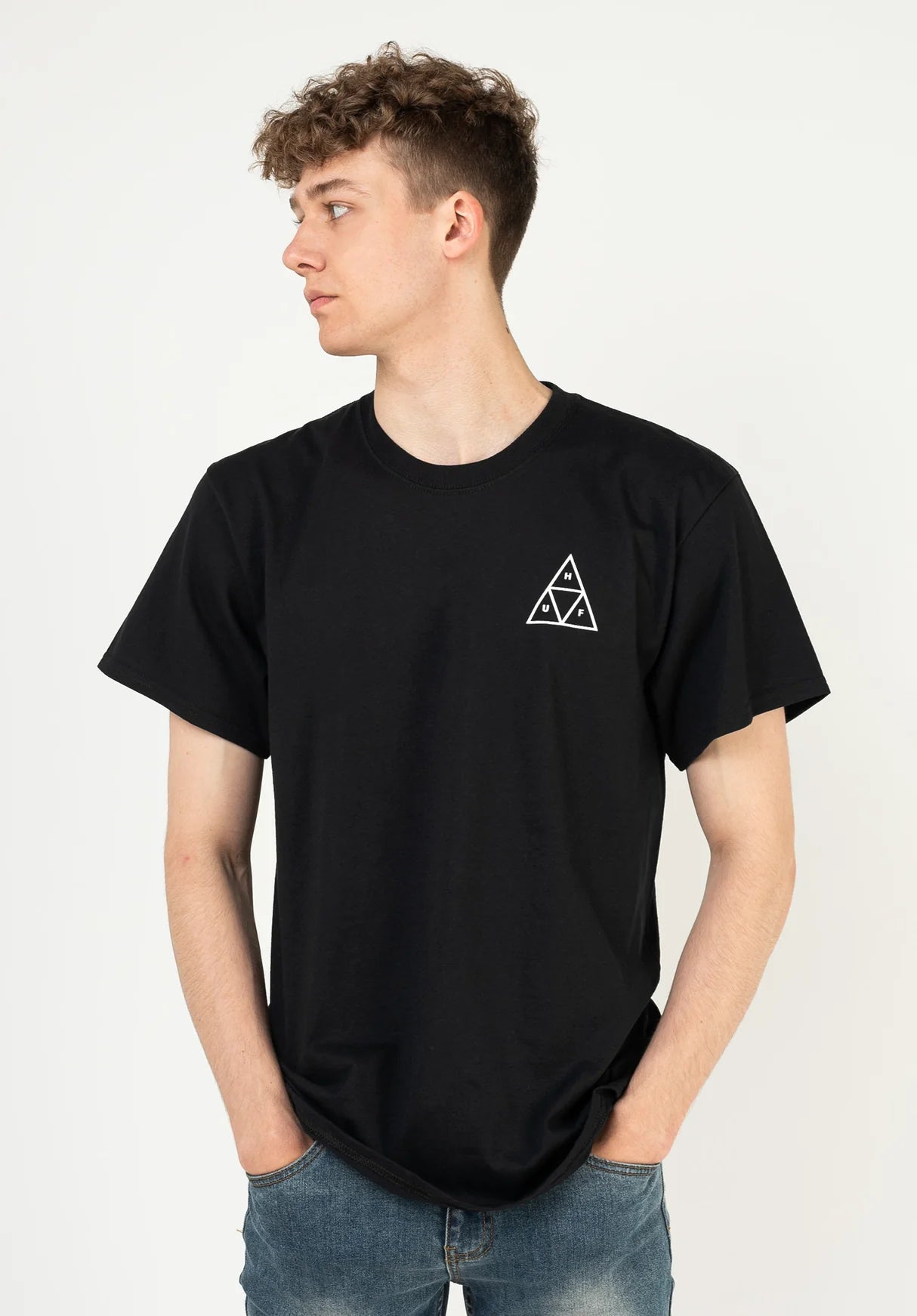 TRIPLE TRIANGLE TEE BLACK