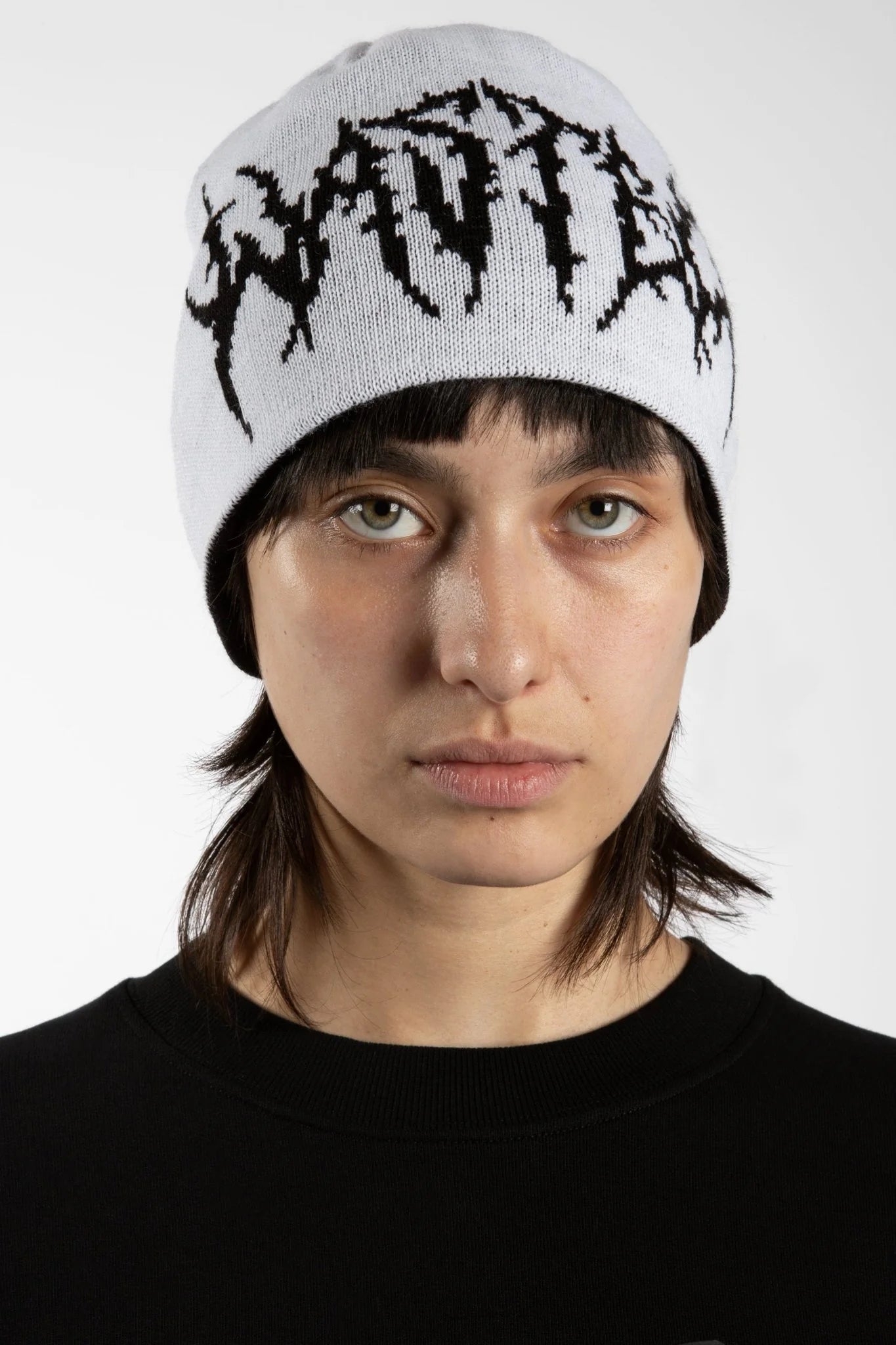 VAULT REVERSE BROW BEANIE BLACK WHITE